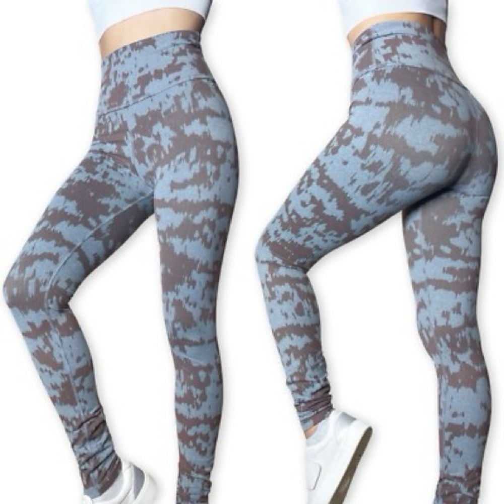 Beyond Yoga Brown and Gray Leggings